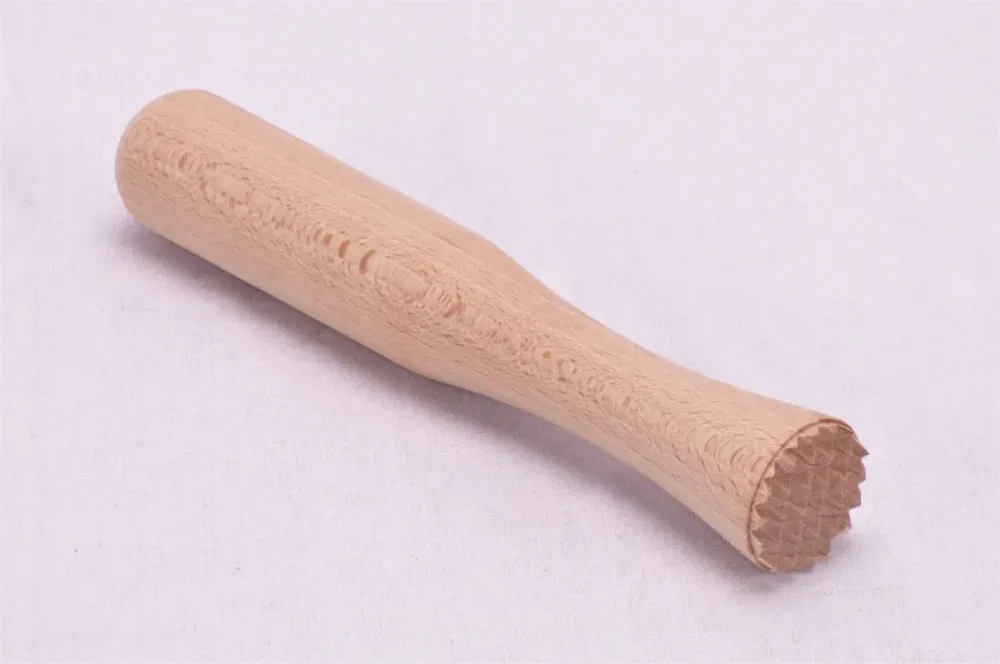 Pilon en bois (2)